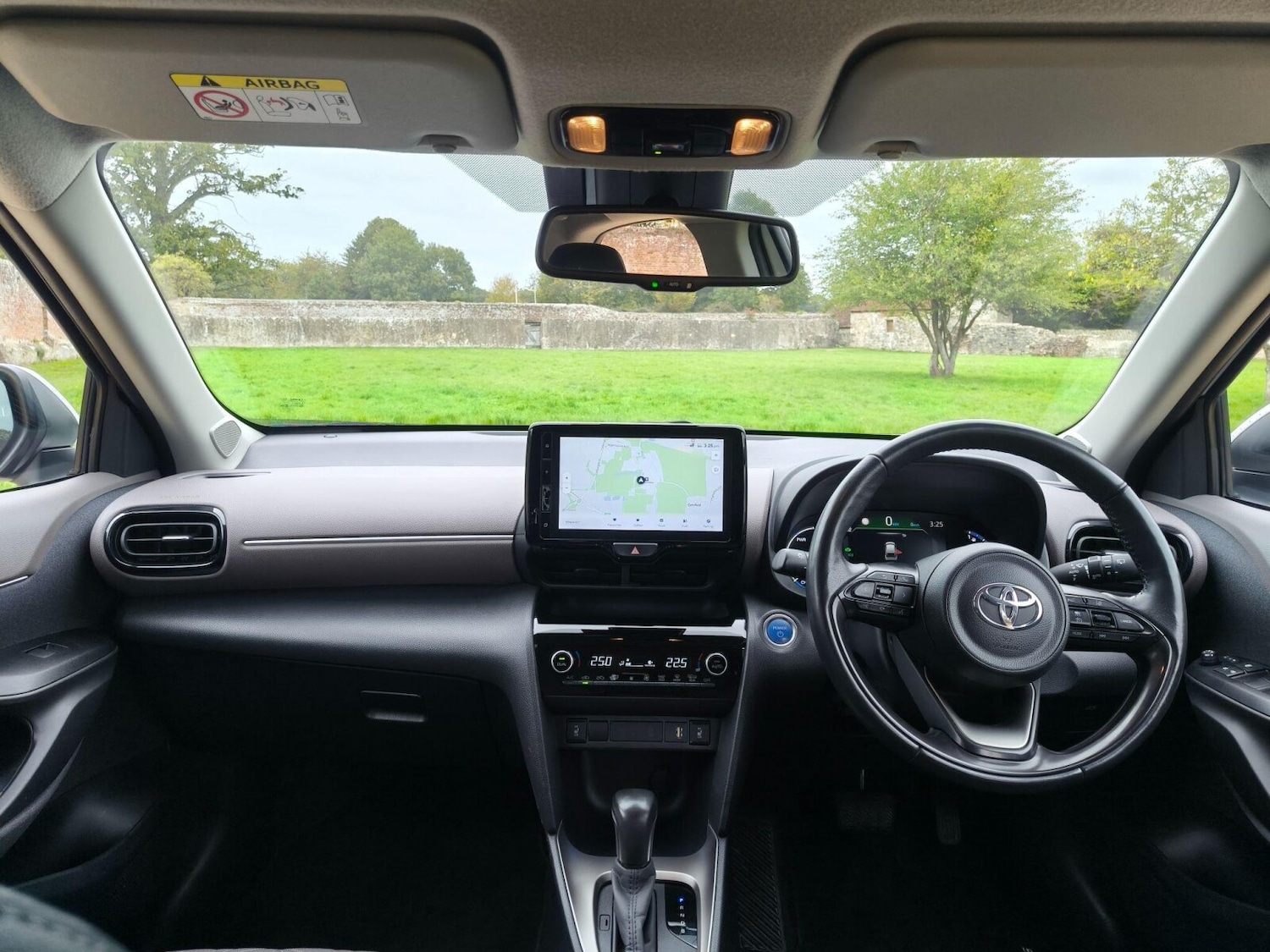 Used Toyota Yaris Cross 2022 for sale - 76674922: Photo 12