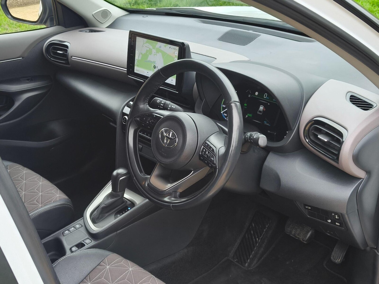 Used Toyota Yaris Cross 2022 for sale - 76674922: Photo 14