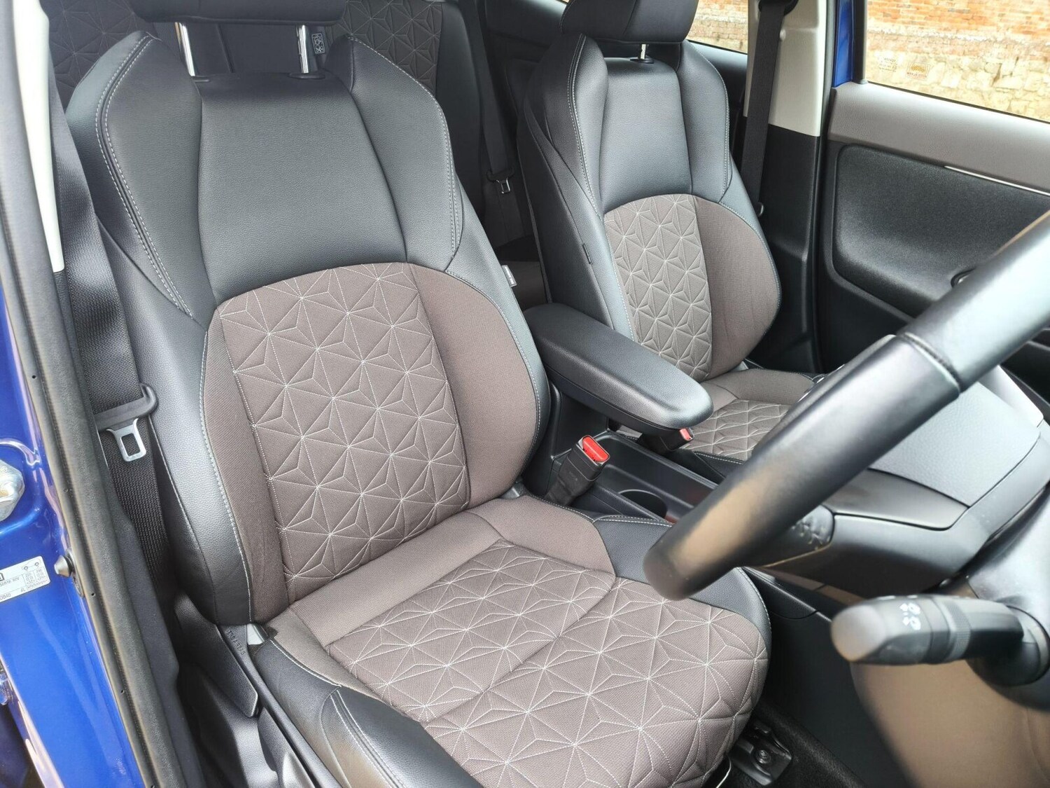 Used Toyota Yaris Cross 2022 for sale - 77332781: Photo 16