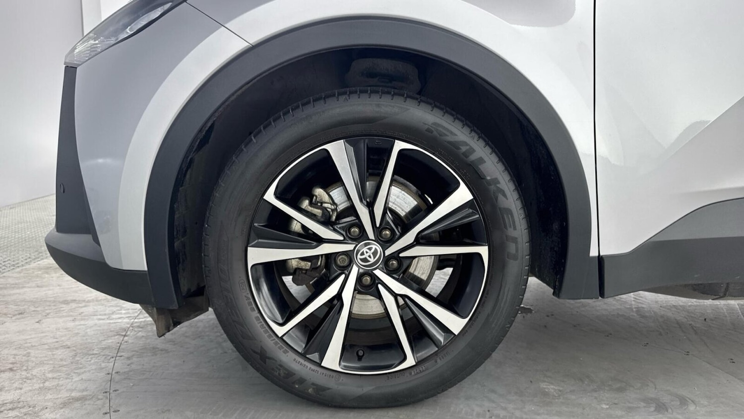 Used Toyota C-HR 2024 for sale - 77763423: Photo 18