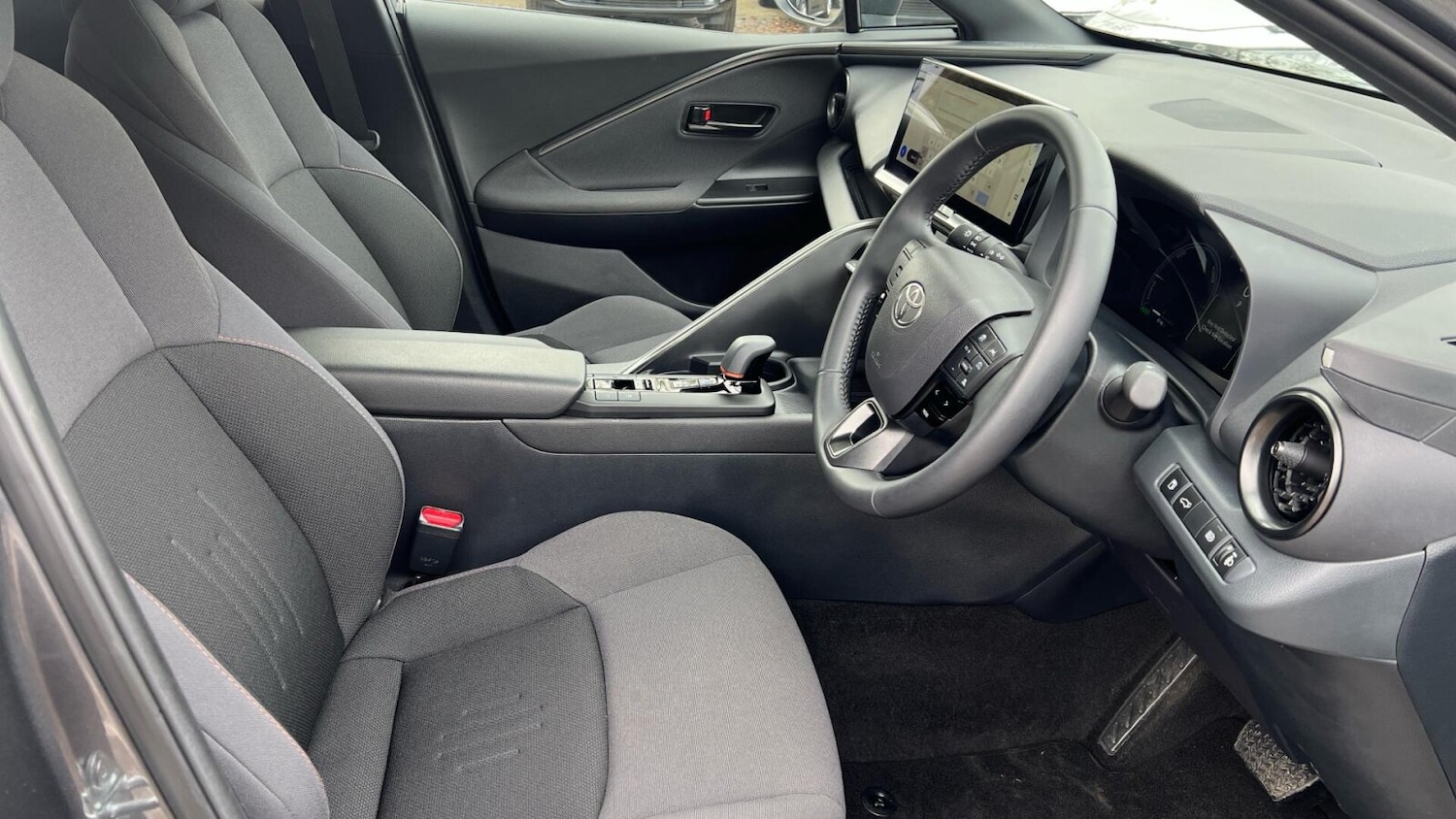 Used Toyota C-HR 2025 for sale - 77981309: Photo 13