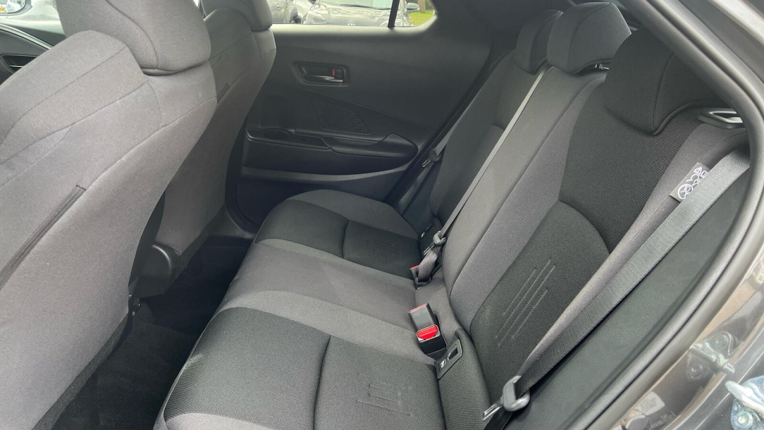 Used Toyota C-HR 2025 for sale - 77981309: Photo 15