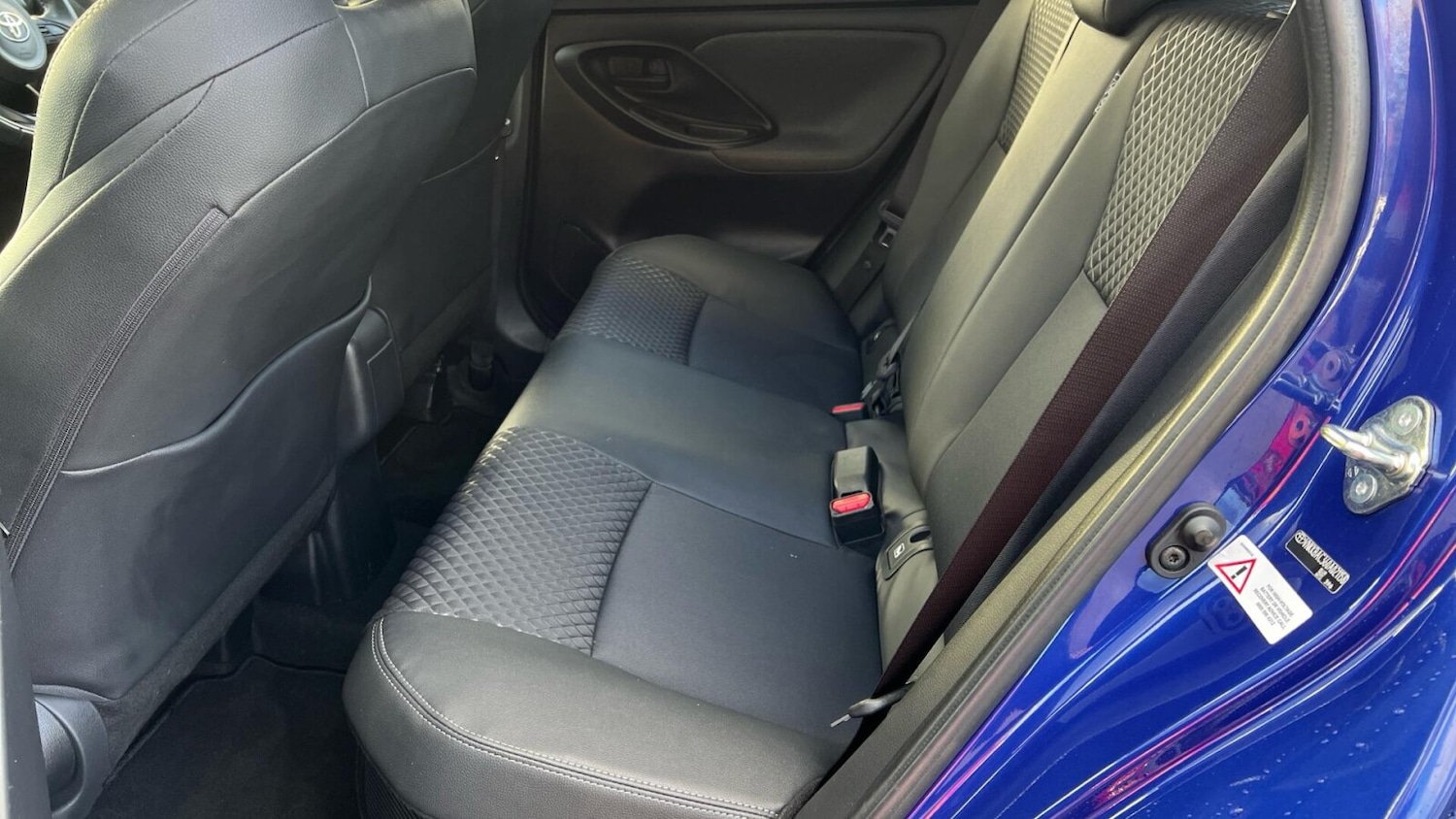 Used Toyota Yaris 2020 for sale - 76948955: Photo 13