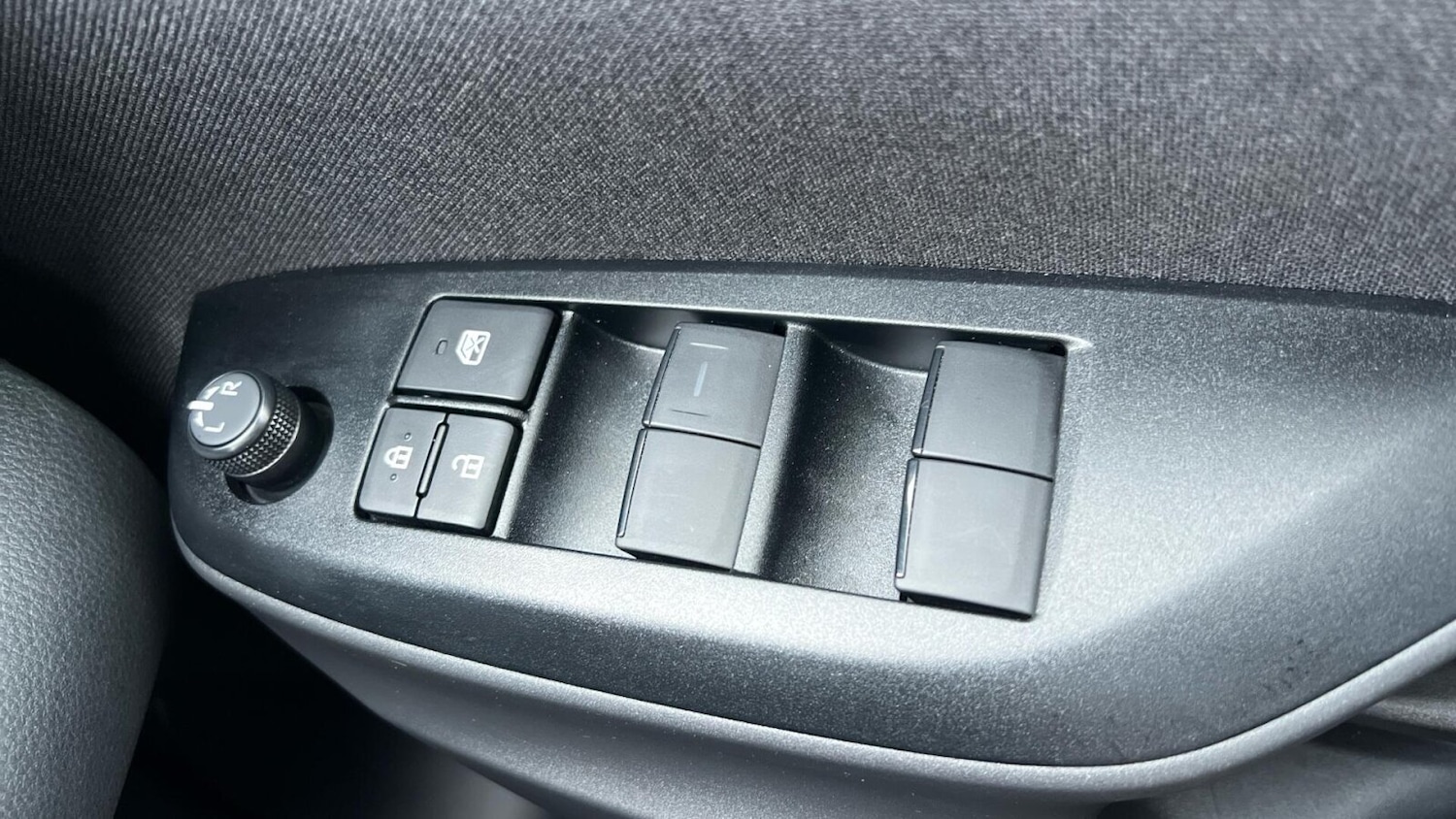 Used Toyota Yaris Cross 2025 for sale - 77319295: Photo 25