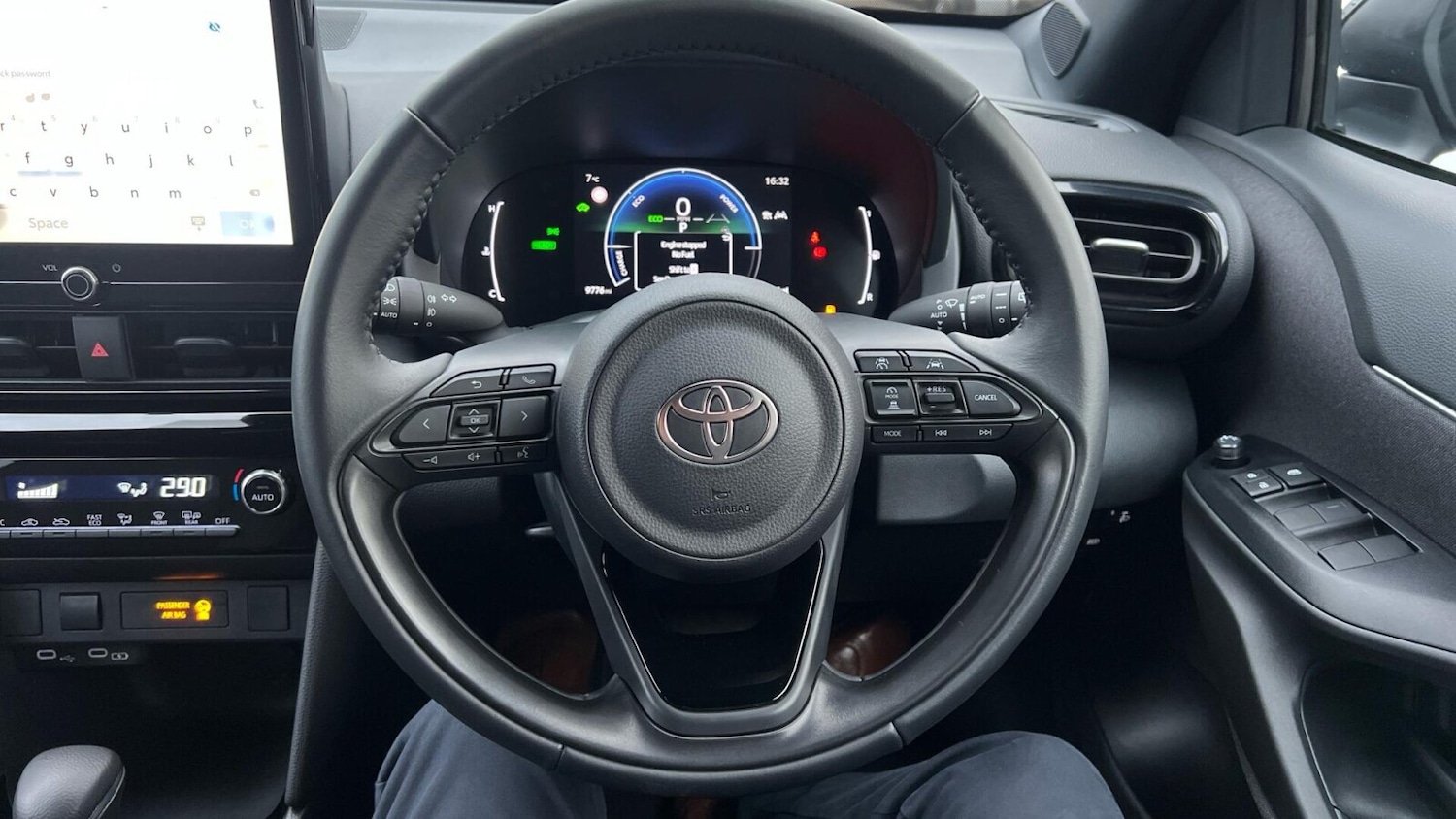 Used Toyota Yaris Cross 2025 for sale - 77319295: Photo 8