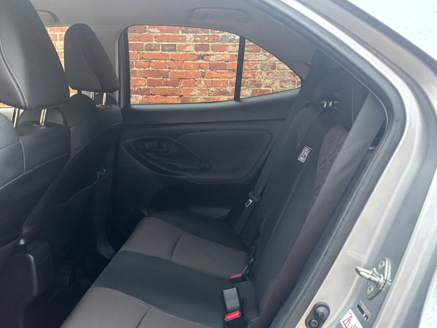 Used Toyota Yaris Cross 2022 for sale - 76673908: Photo 11