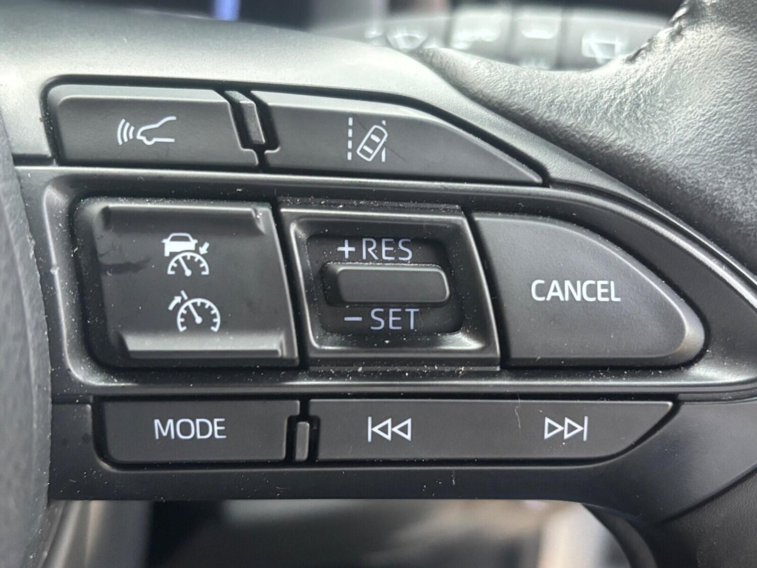 Used Toyota Yaris Cross 2022 for sale - 76673908: Photo 18