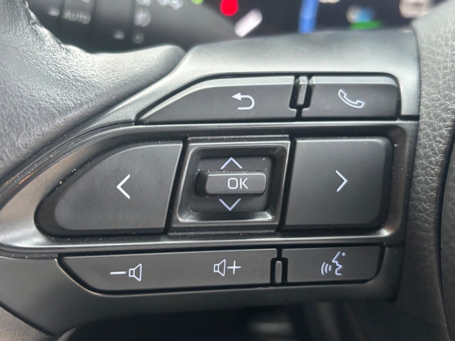 Used Toyota Yaris Cross 2022 for sale - 76673908: Photo 19