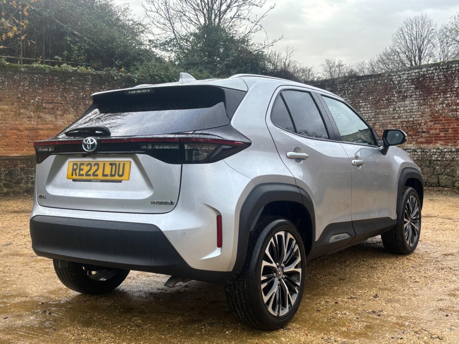 Used Toyota Yaris Cross 2022 for sale - 76673908: Photo 3