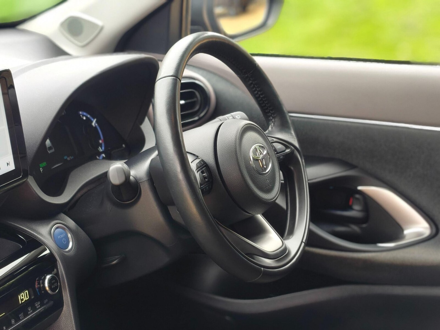 Used Toyota Yaris Cross 2022 for sale - 76674589: Photo 10