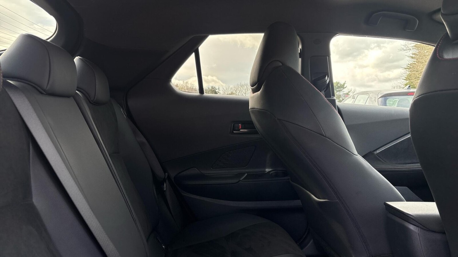 Used Toyota C-HR 2025 for sale - 77834176: Photo 20