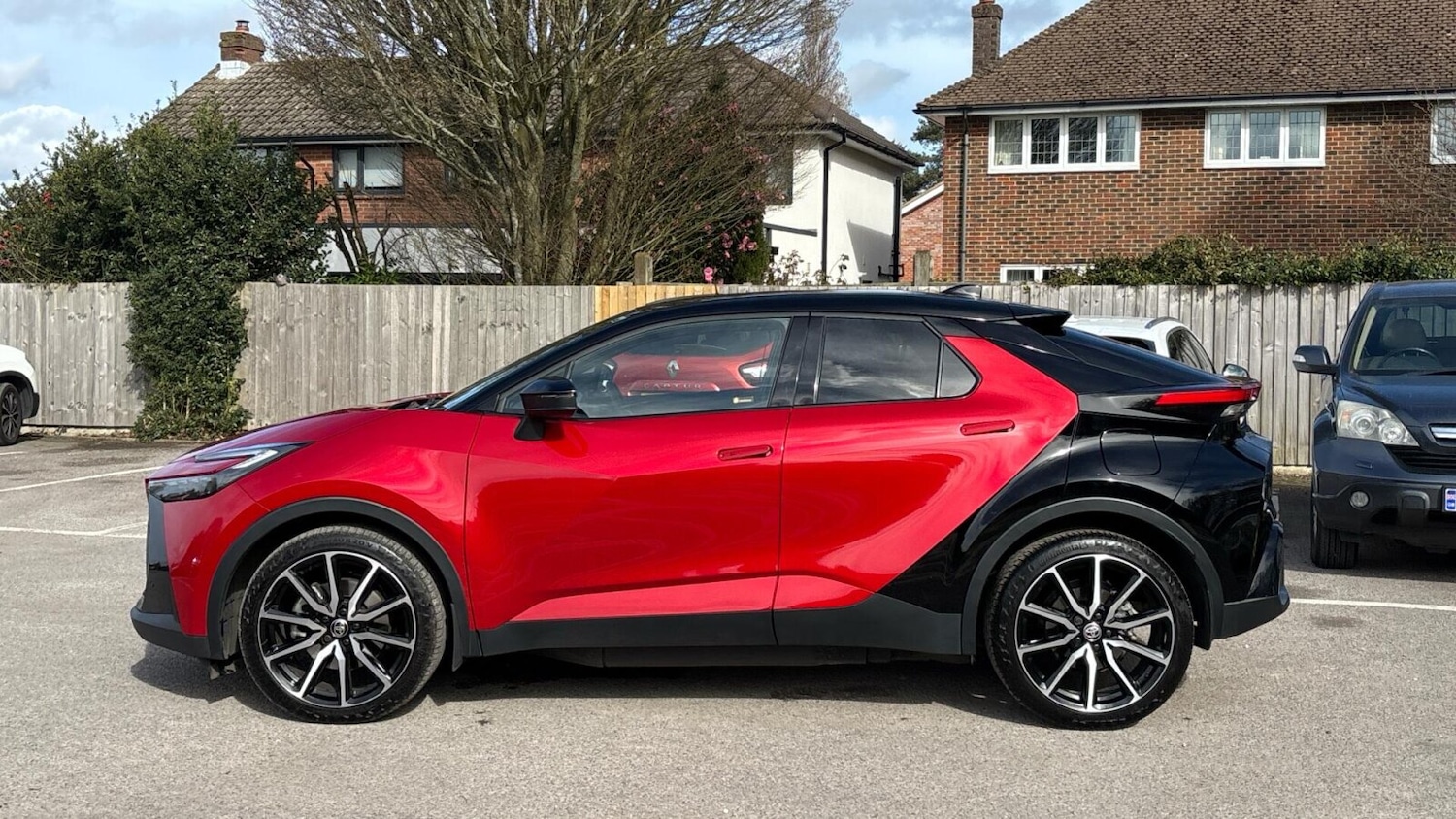 Used Toyota C-HR 2025 for sale - 77834176: Photo 9