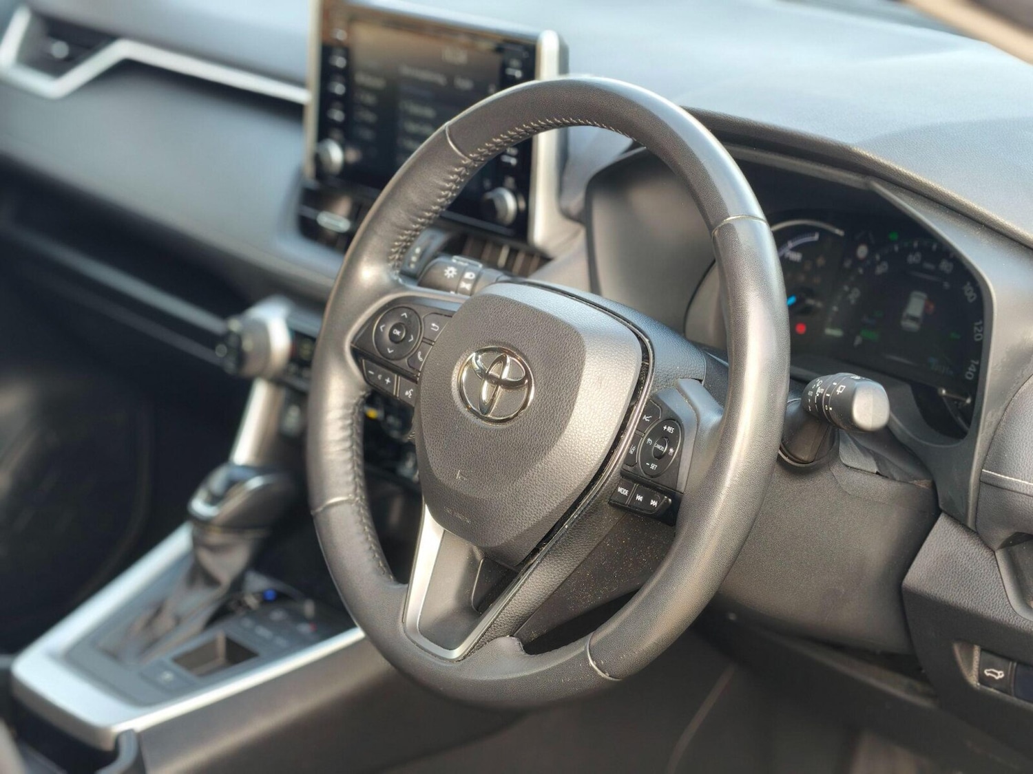 Used Toyota RAV4 2021 for sale - 76681028: Photo 15