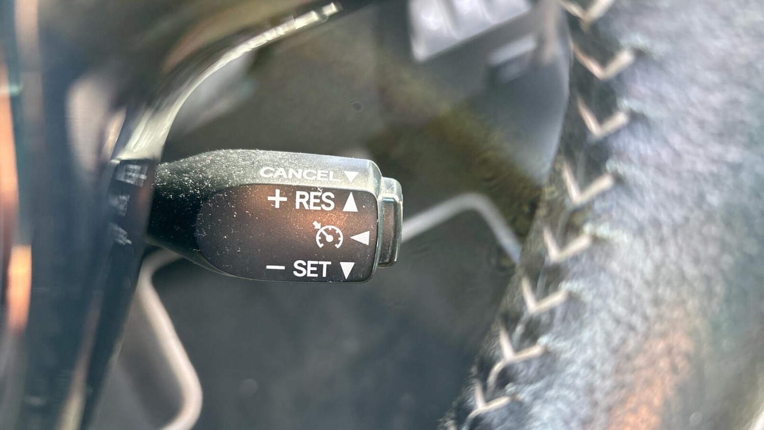 Used Toyota Yaris 2017 for sale - 77357465: Photo 25