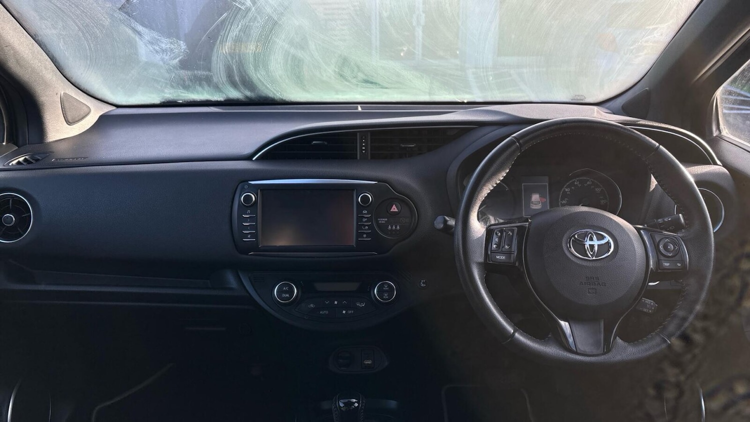 Used Toyota Yaris 2017 for sale - 77357465: Photo 5