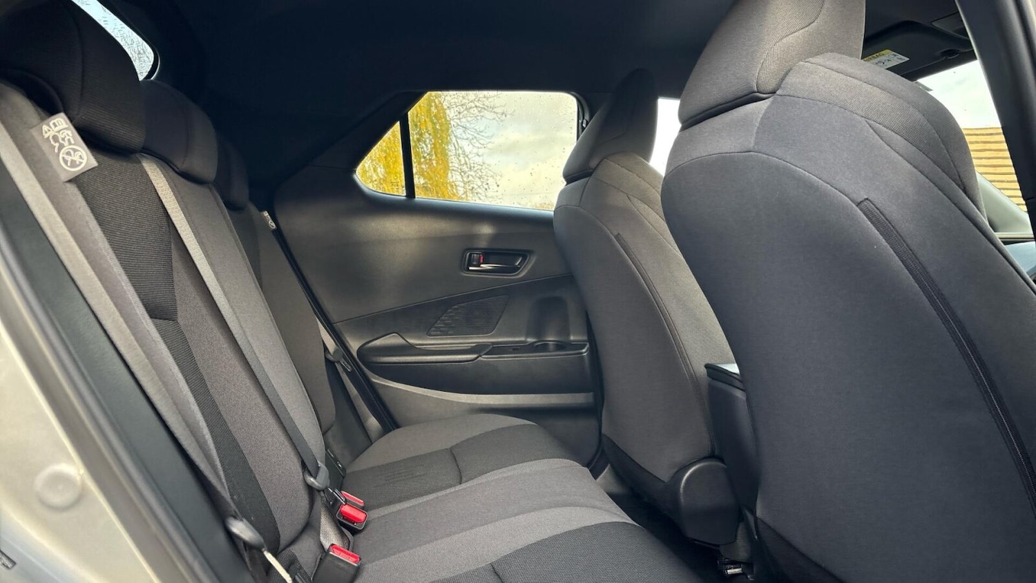 Used Toyota C-HR 2024 for sale - 77013340: Photo 12