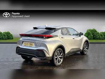 Used Toyota C-HR 2024 for sale - 77013340: Photo