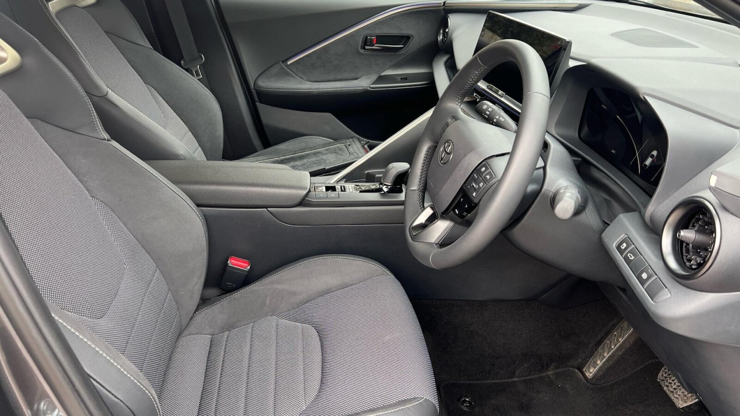 Used Toyota C-HR 2025 for sale - 78140355: Photo 13