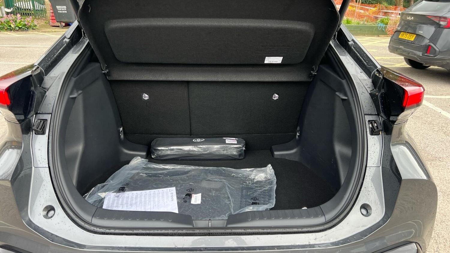 Used Toyota C-HR 2025 for sale - 78140355: Photo 16