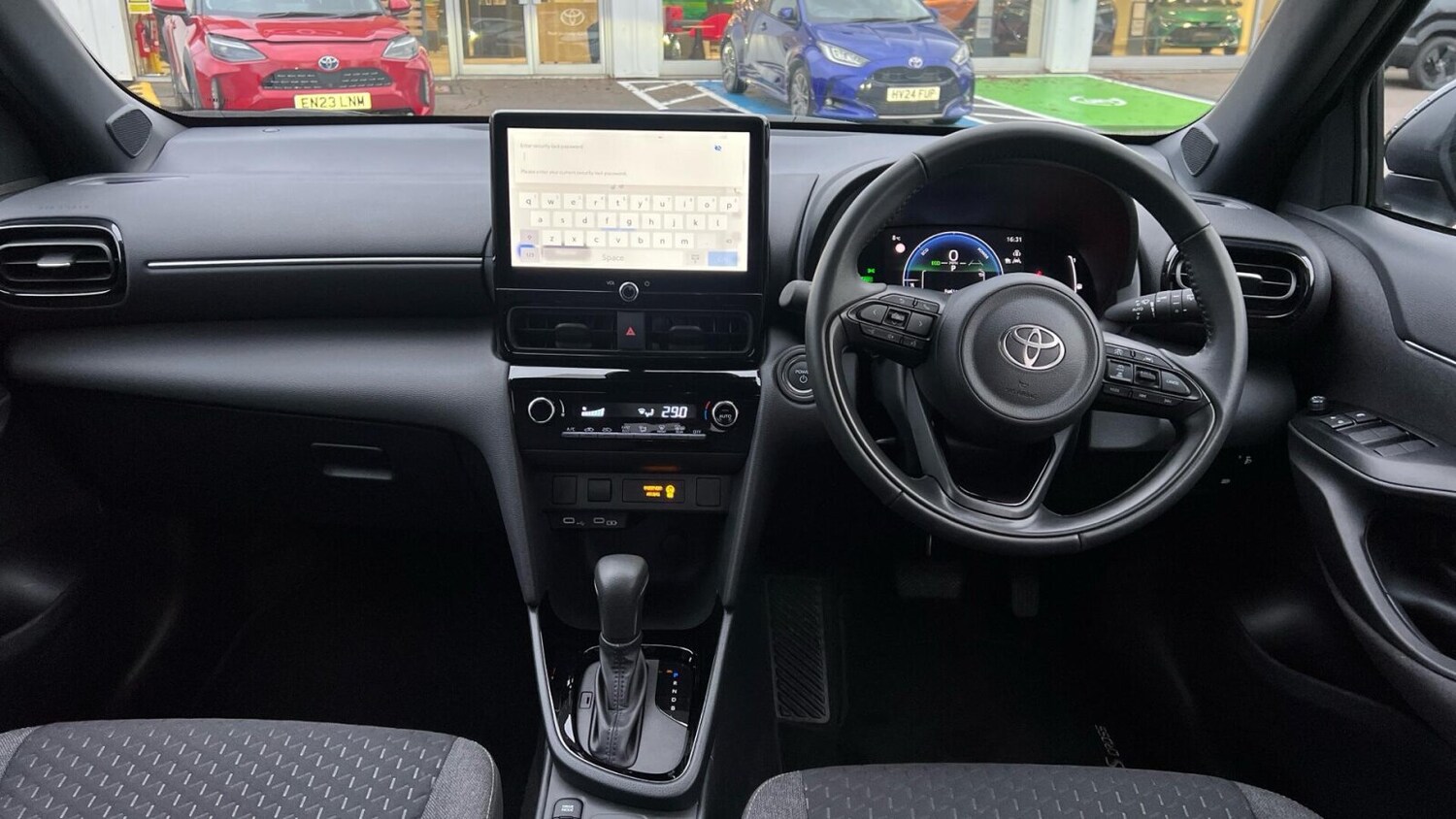 Used Toyota Yaris Cross 2025 for sale - 77910917: Photo 7