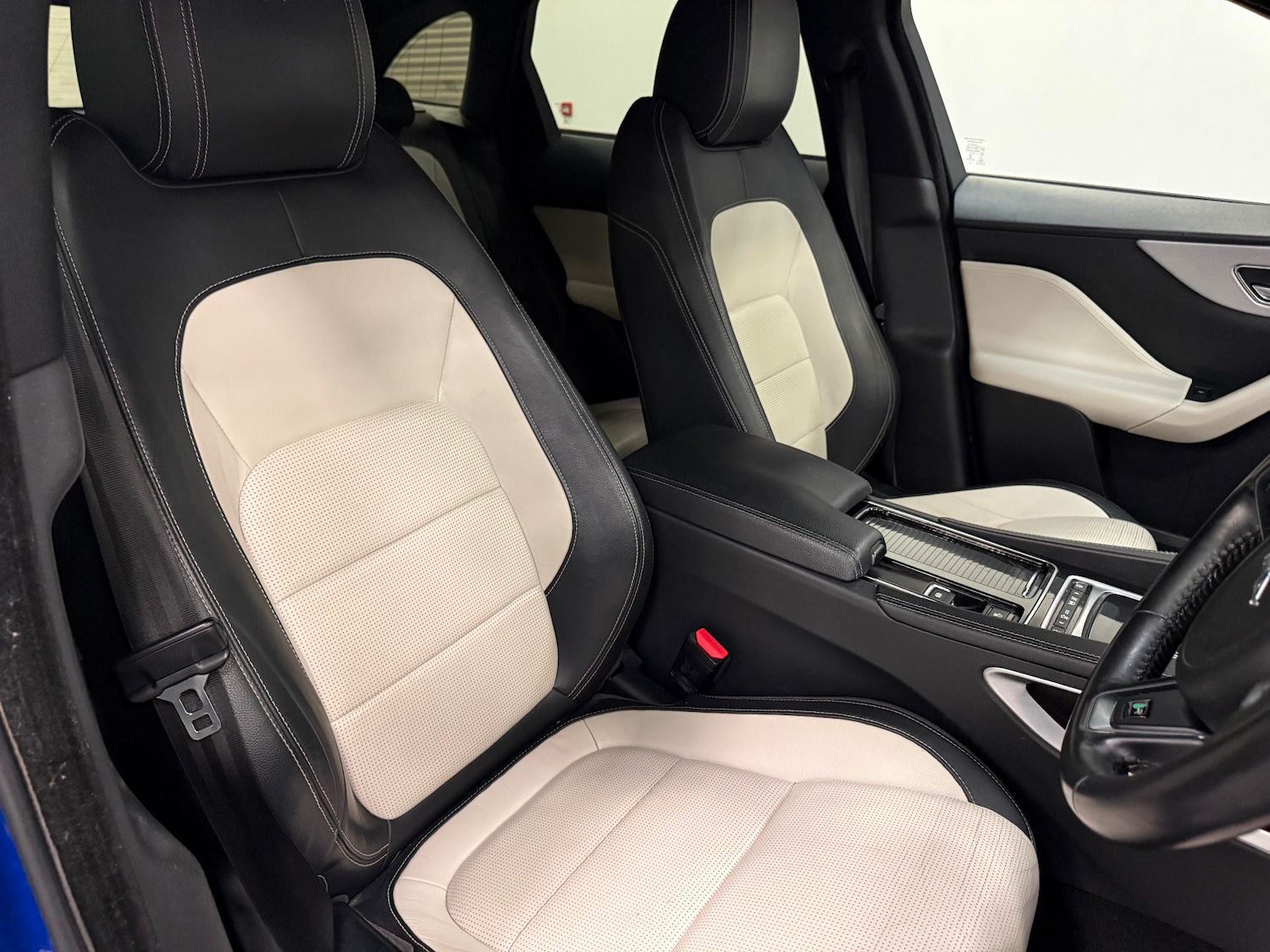 Used Jaguar F-Pace 2018 for sale - 77954489: Photo 12