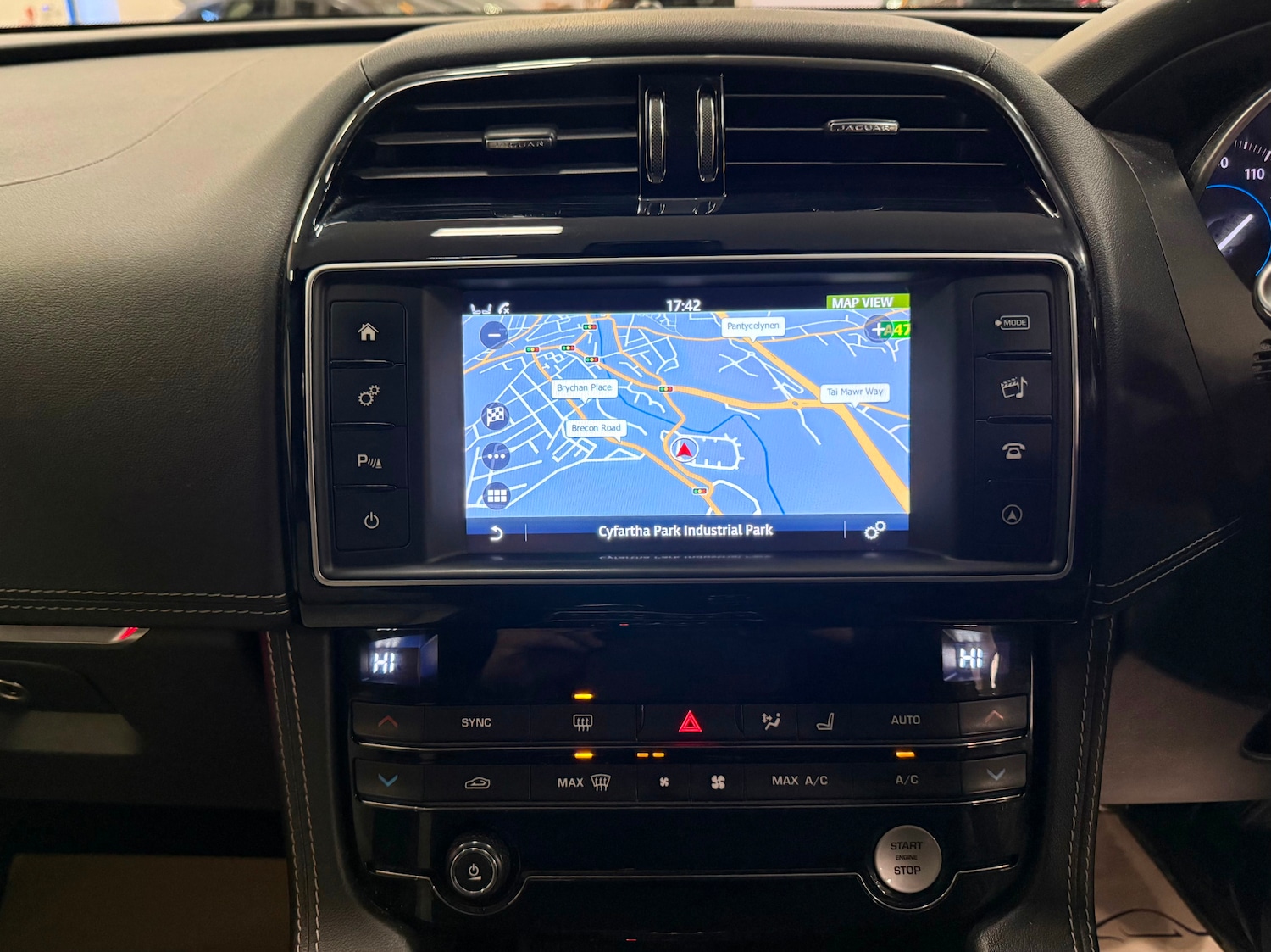 Used Jaguar F-Pace 2018 for sale - 77954489: Photo 15