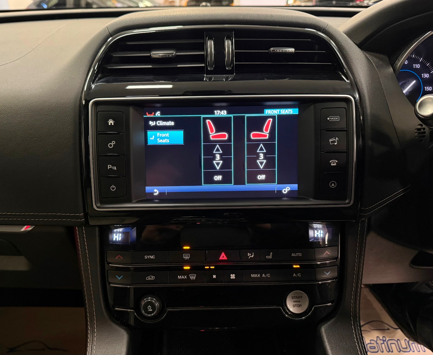 Used Jaguar F-Pace 2018 for sale - 77954489: Photo 17