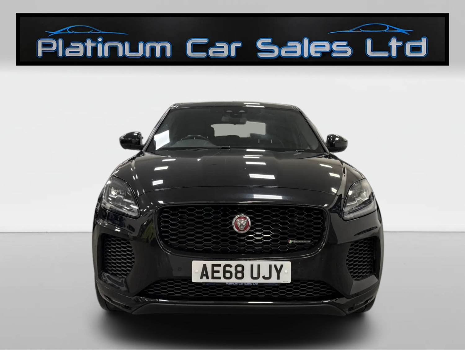 Used Jaguar E-Pace 2018 for sale - 77651669: Photo 2