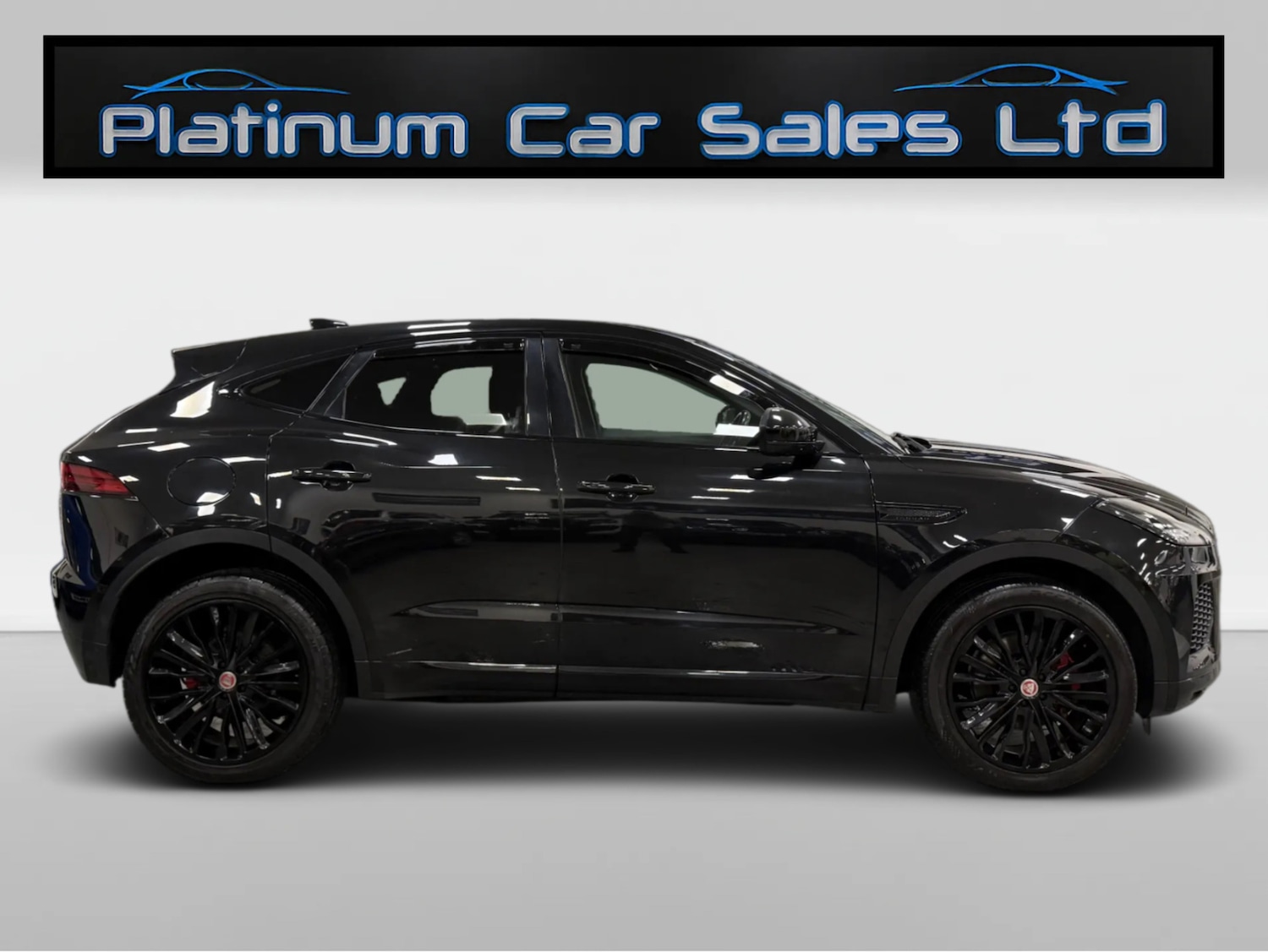 Used Jaguar E-Pace 2018 for sale - 77651669: Photo 4