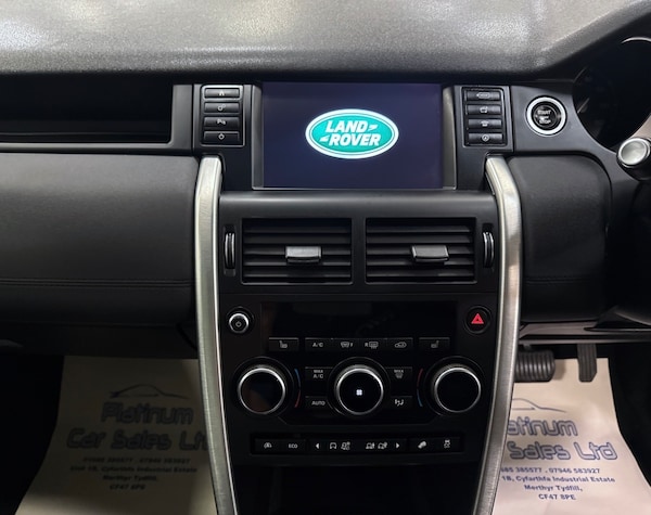 Used Land Rover Discovery Sport 2017 for sale - 75349608: Photo 17