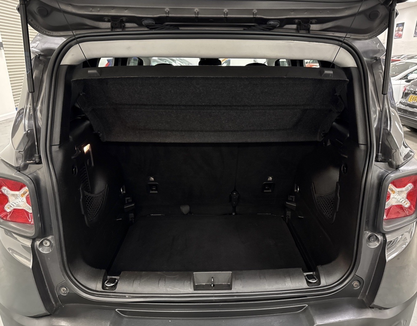 Used Jeep Renegade 2018 for sale - 76314126: Photo 19