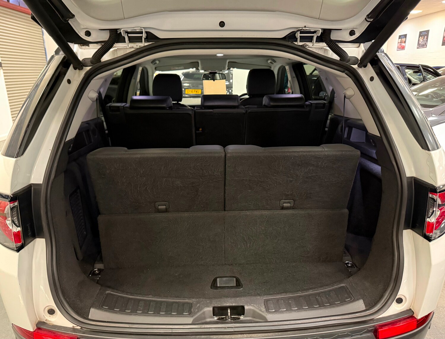 Used Land Rover Discovery Sport 2016 for sale - 78211107: Photo 16