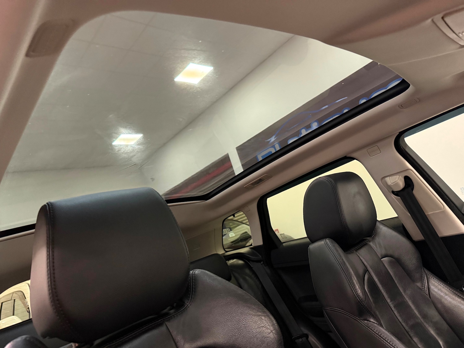 Used Land Rover Discovery Sport 2016 for sale - 77039220: Photo 18