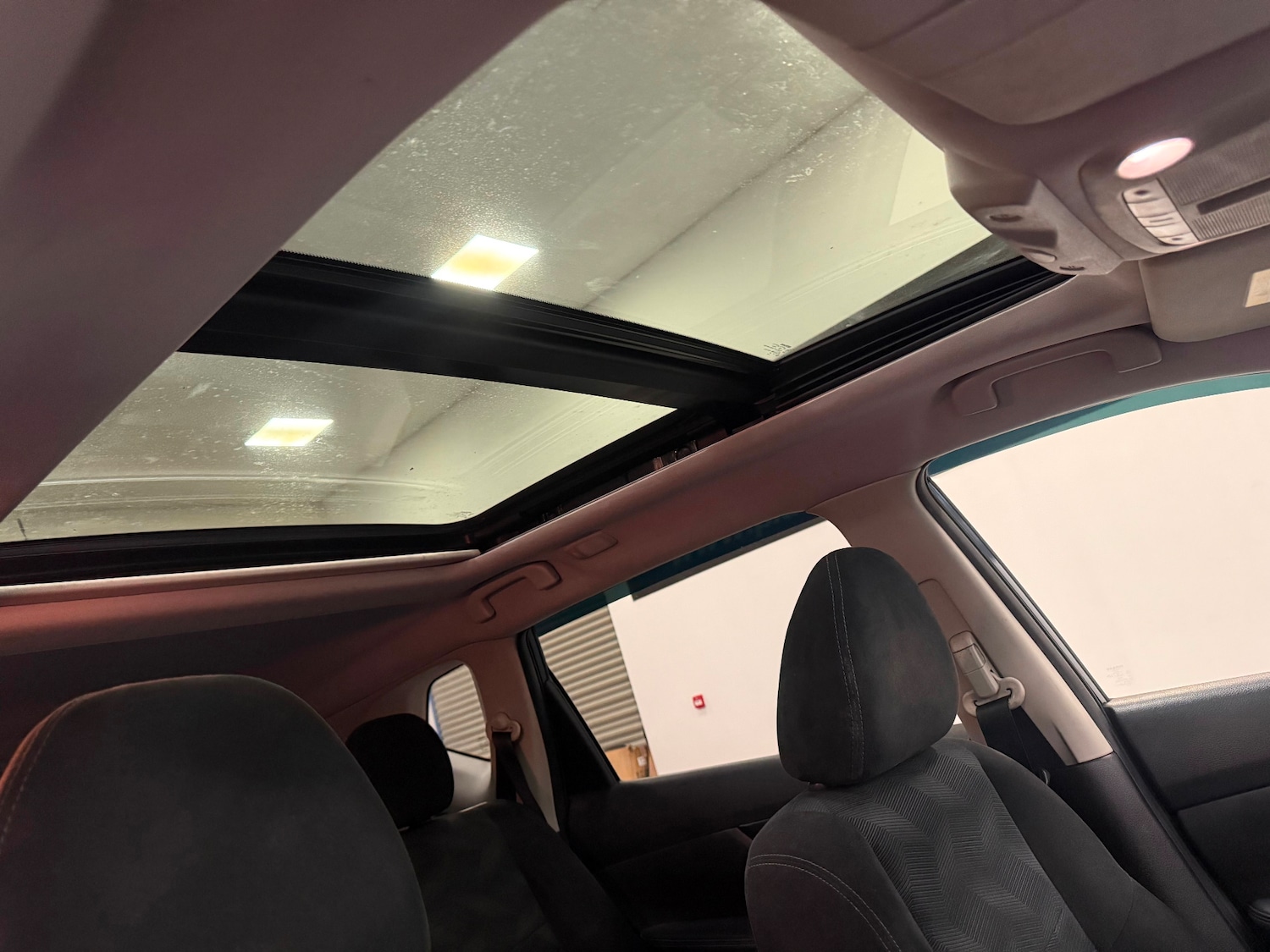 Used Nissan X-Trail 2015 for sale - 78211105: Photo 18