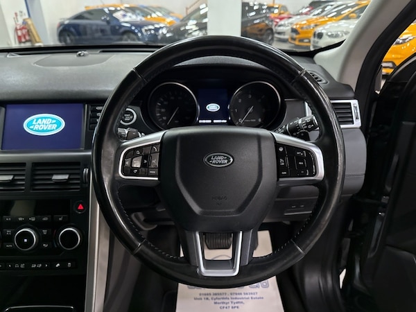 Used Land Rover Discovery Sport 2016 for sale - 75656380: Photo 15