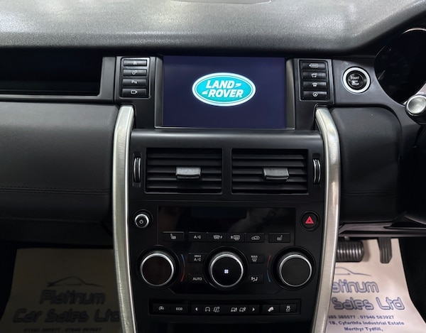 Used Land Rover Discovery Sport 2016 for sale - 75656380: Photo 16