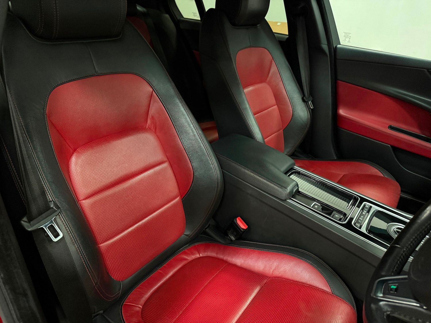 Used Jaguar XE 2018 for sale - 78211102: Photo 12