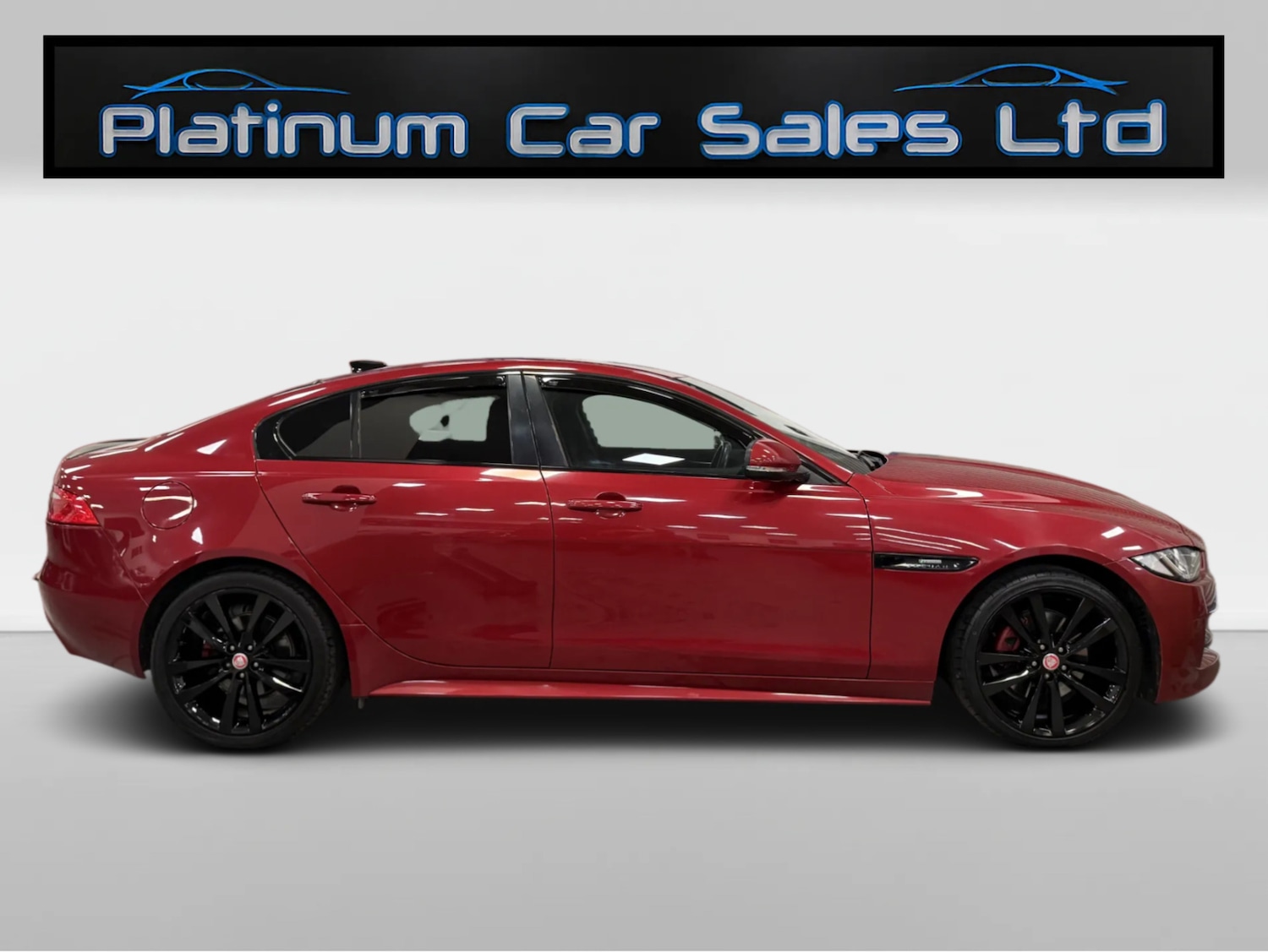 Used Jaguar XE 2018 for sale - 78211102: Photo 4