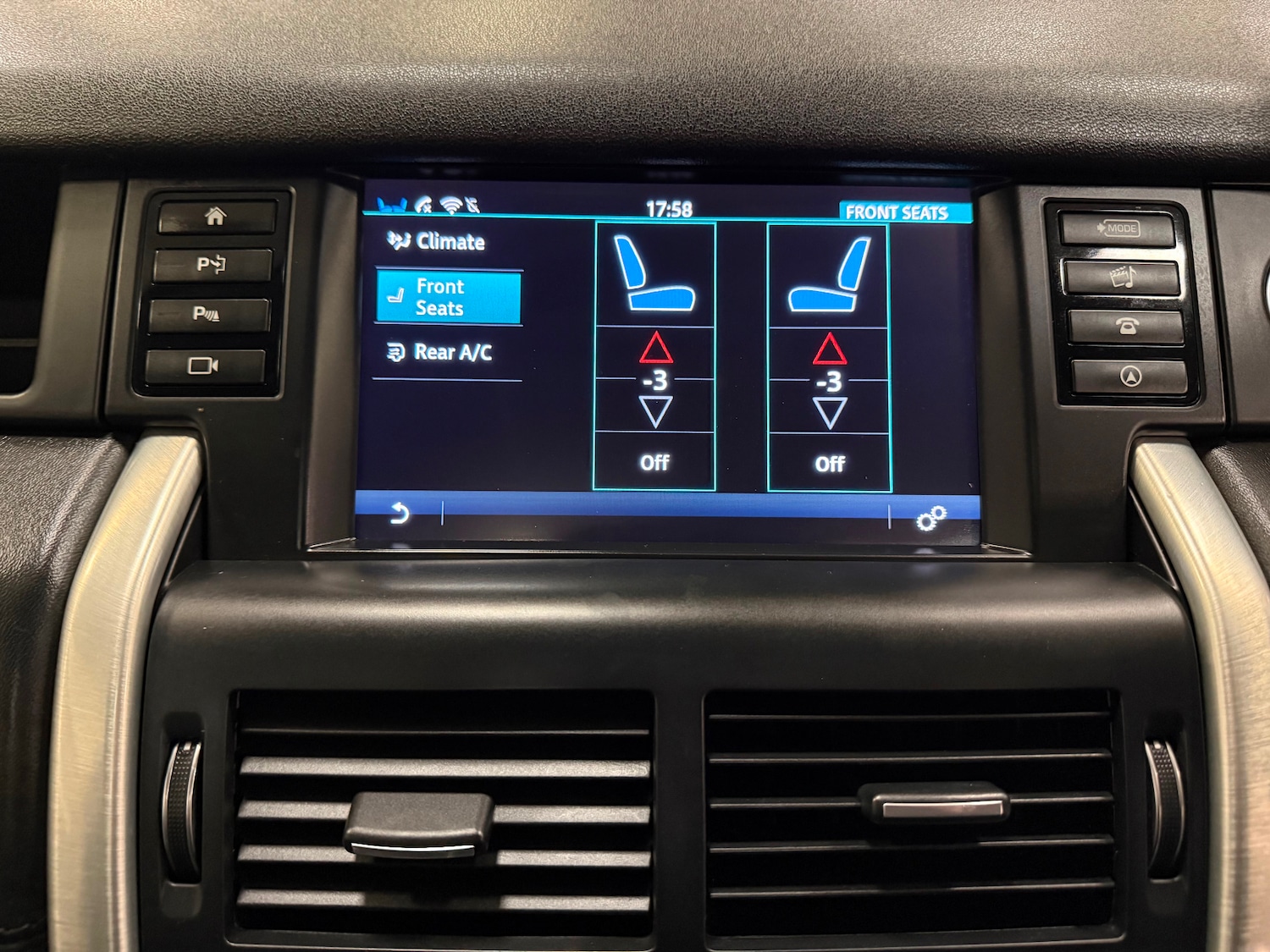 Used Land Rover Discovery Sport 2016 for sale - 77264794: Photo 18