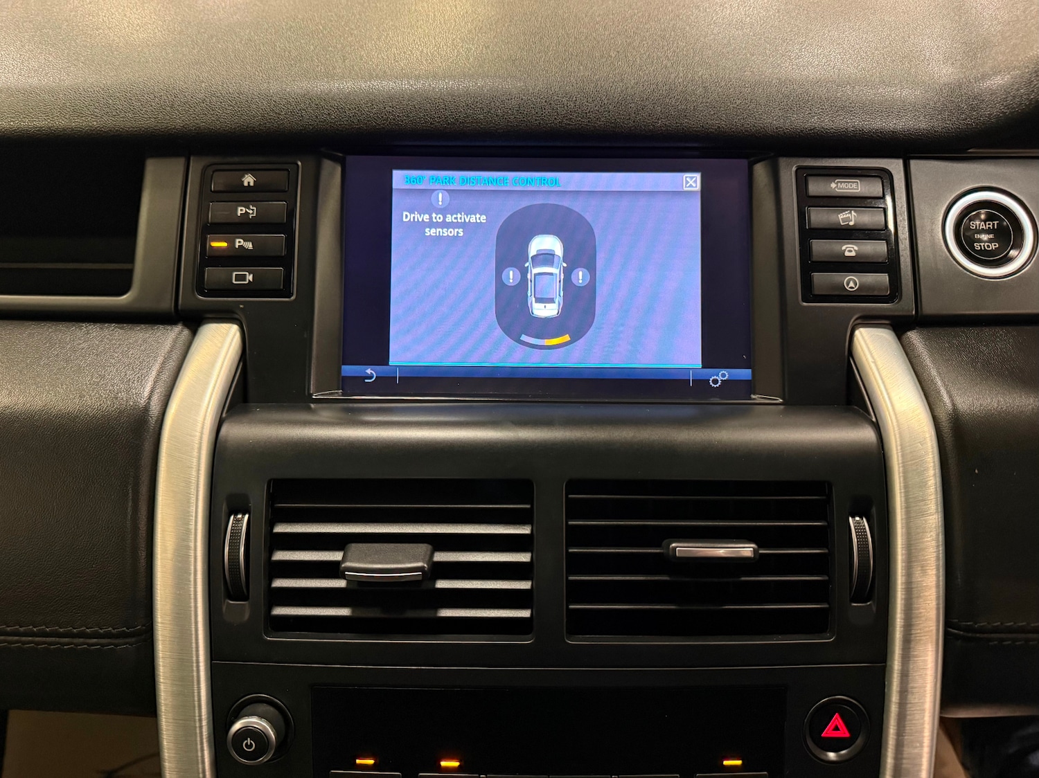 Used Land Rover Discovery Sport 2016 for sale - 77264794: Photo 19