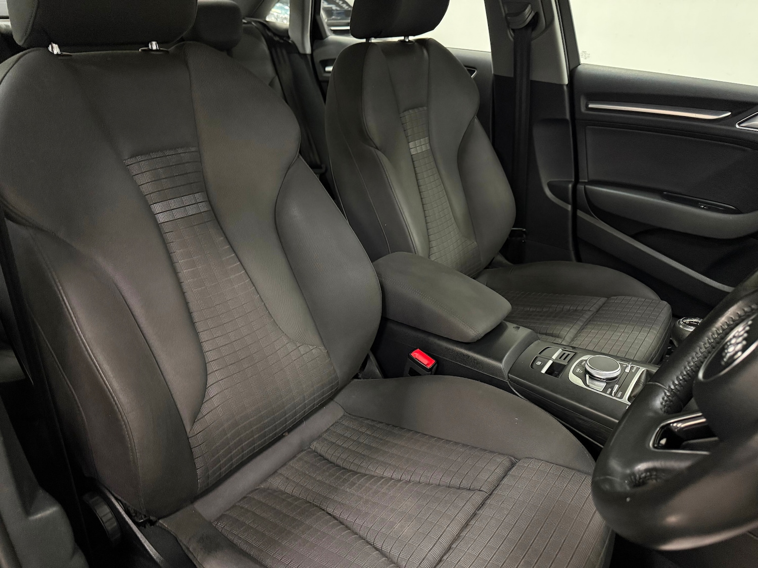 Used Audi A3 2017 for sale - 77637132: Photo 12