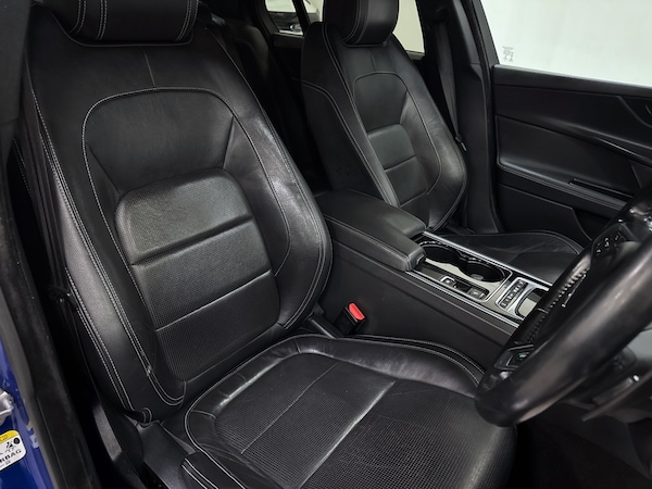 Used Jaguar XE 2016 for sale - 75656379: Photo 13