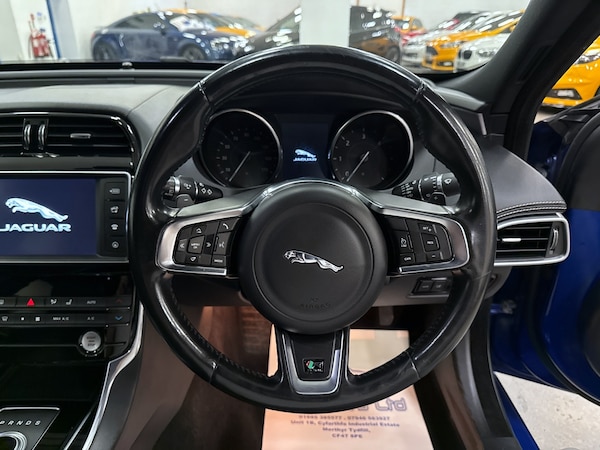 Used Jaguar XE 2016 for sale - 75656379: Photo 18