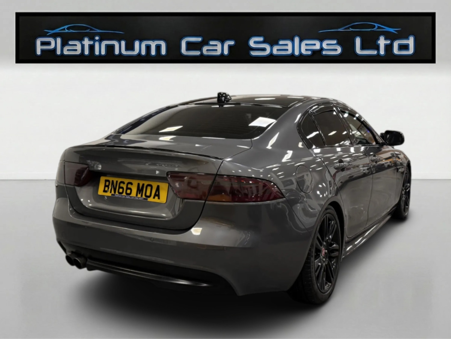 Used Jaguar XE 2016 for sale - 77264795: Photo 6