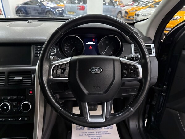 Used Land Rover Discovery Sport 2015 for sale - 75651517: Photo 16
