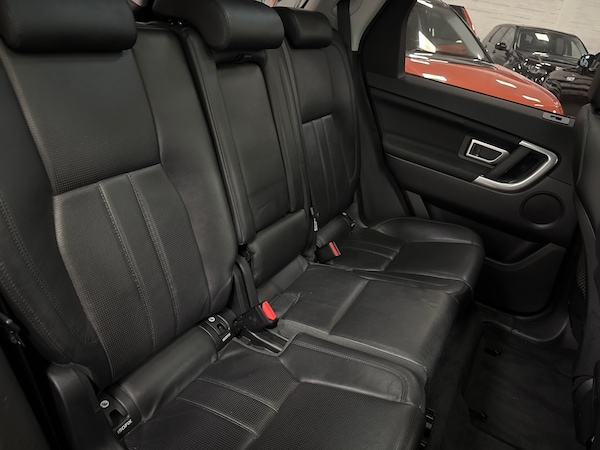 Used Land Rover Discovery Sport 2016 for sale - 75656382: Photo 14