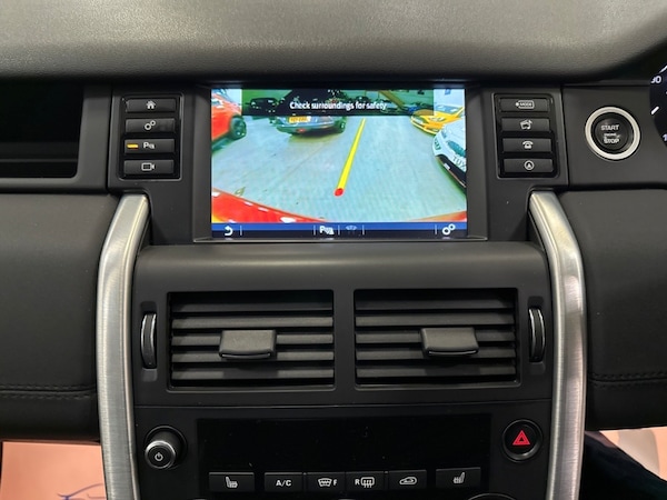 Used Land Rover Discovery Sport 2016 for sale - 75656382: Photo 18