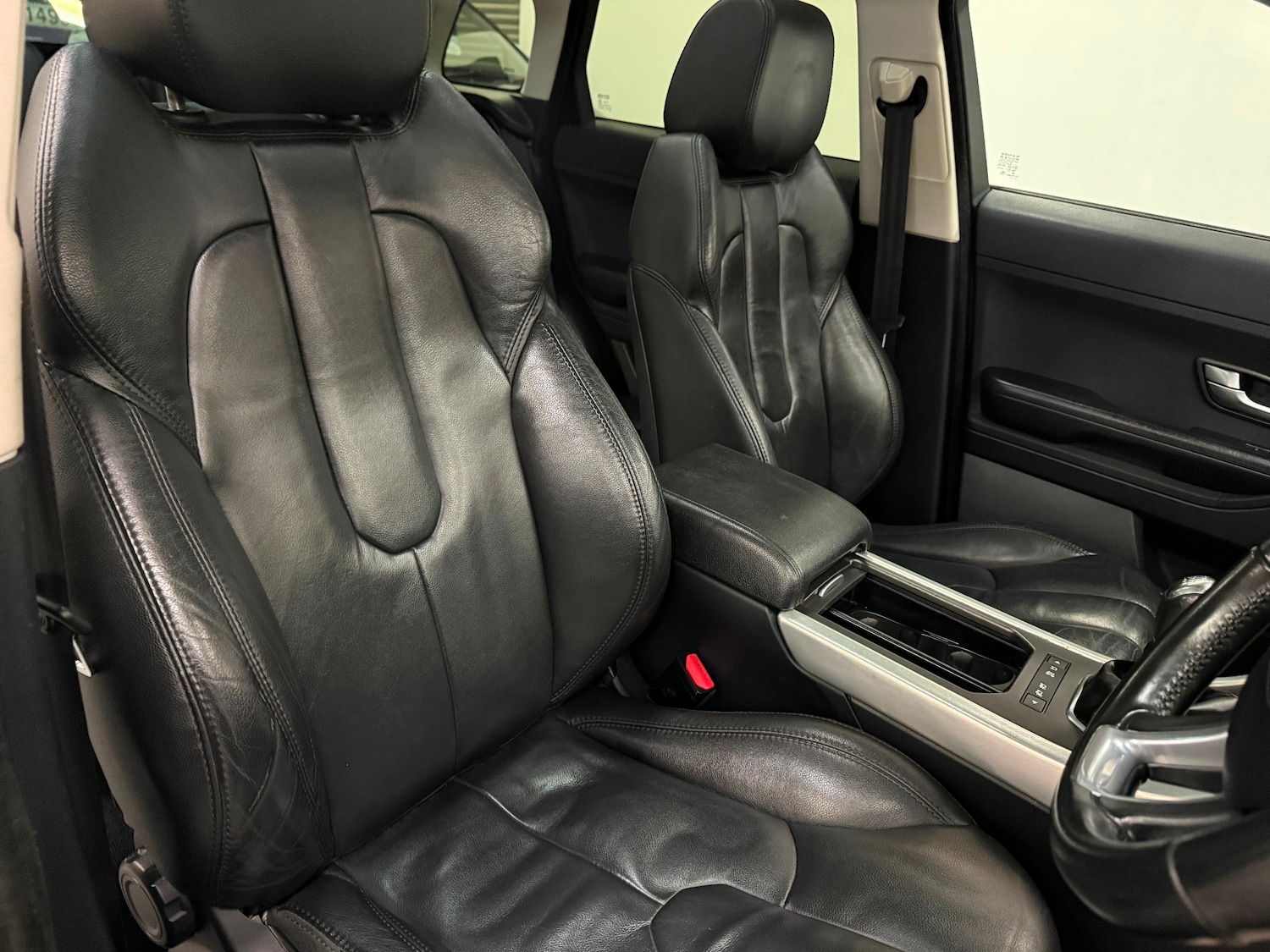 Used Land Rover Range Rover Evoque 2015 for sale - 77635806: Photo 12