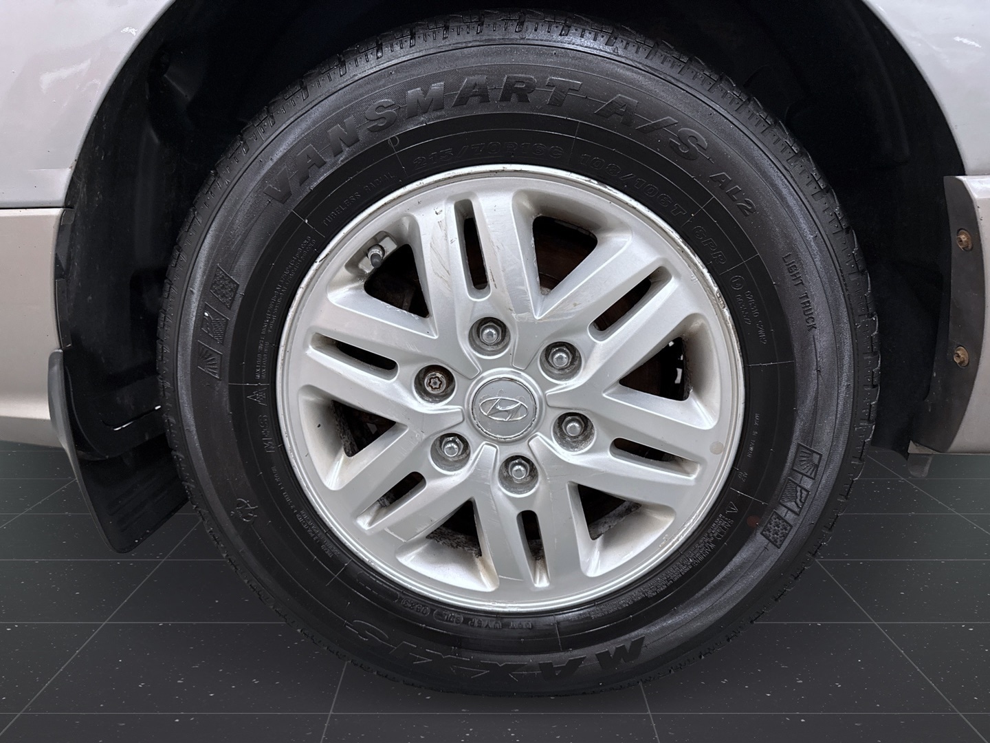 Used Hyundai i800 2016 for sale - 76070642: Photo 19