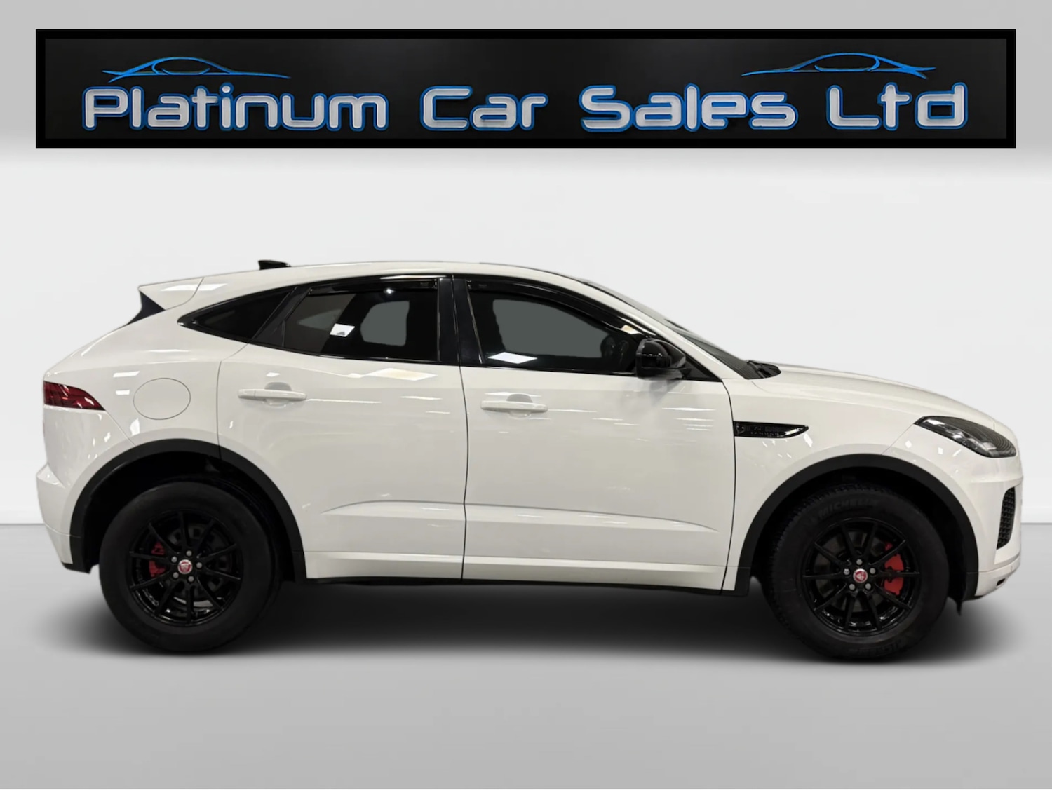 Used Jaguar E-Pace 2018 for sale - 77651670: Photo 4